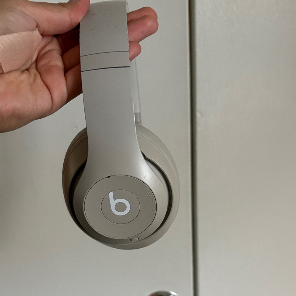 Beats Studio pro wireless headphones sandstone - Picture 2 of 8